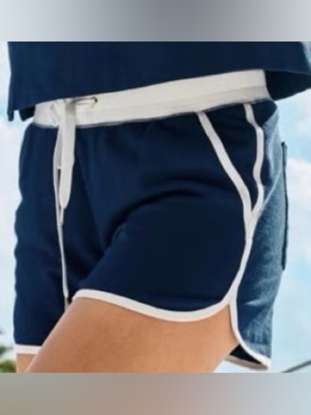 Lilly Pulitzer Trysta knit Aegean Navy Athletic Shorts with White Trim NWT XL